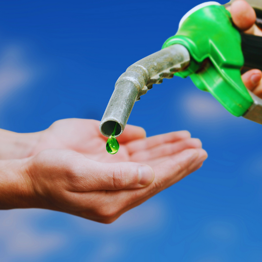 Mobil Super™ Synthetic 5W-20 offers guaranteed protection for 12,000 kilometers with regular oil changes, compared to just 8,000 kilometers or less for mineral and semi-synthetic oils.
